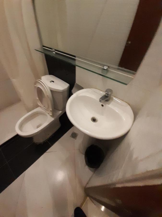 פורטו פרינססה Aquari Travellers Inn מראה חיצוני תמונה
