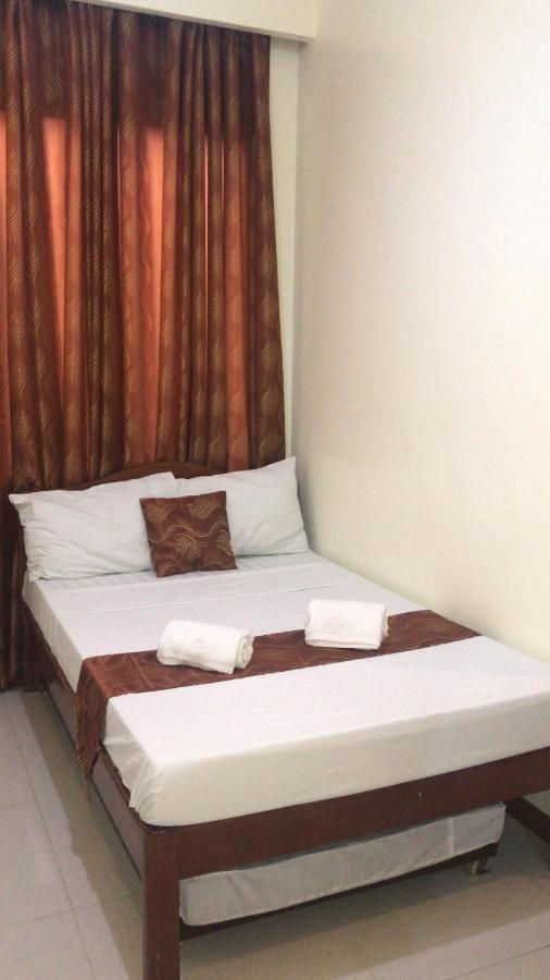 פורטו פרינססה Aquari Travellers Inn מראה חיצוני תמונה